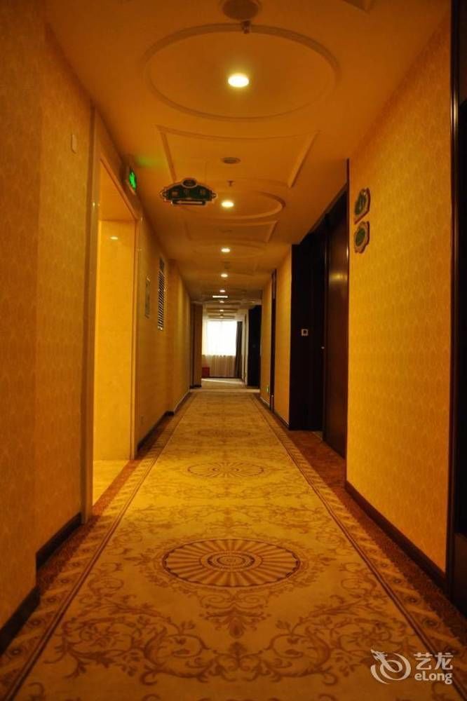 维也纳酒店上海奉贤南桥金海公路店 外观 照片